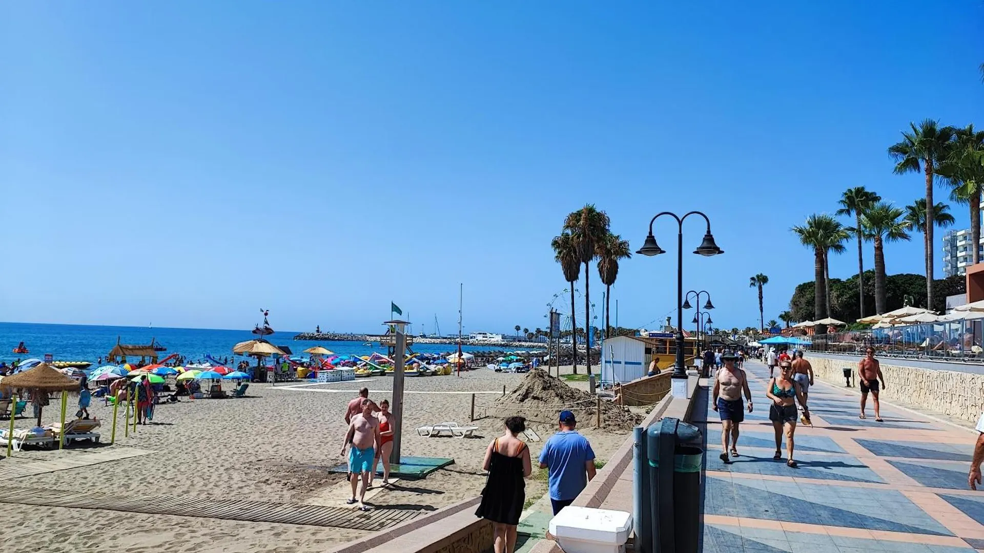 Apartamento 150 Metros De La Playa Torremolinos 0*,  Spain
