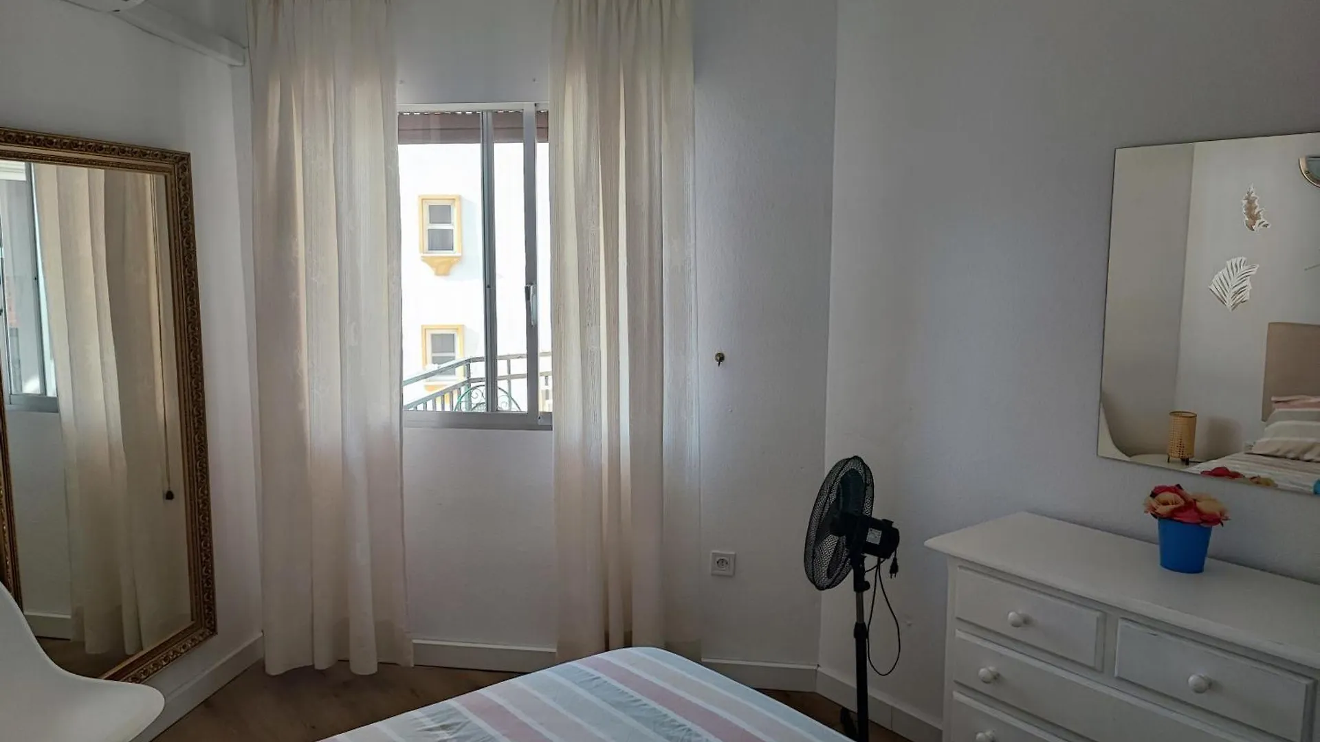 Apartamento 150 Metros De La Playa Torremolinos 0*,